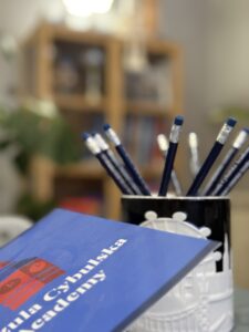 MINI TEST PORÓWNAWCZY – PASSIVE VOICE vs CAUSATIVE HAVE / GET B2+